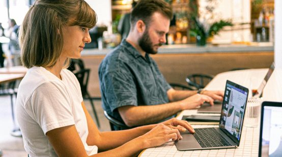 pexels-canvastudio-3194518